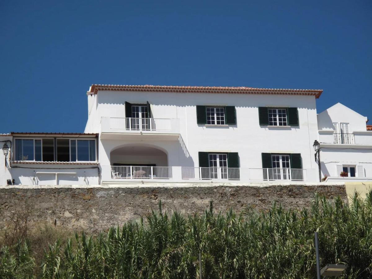 Appartement Manas Coliving à Sines Extérieur photo