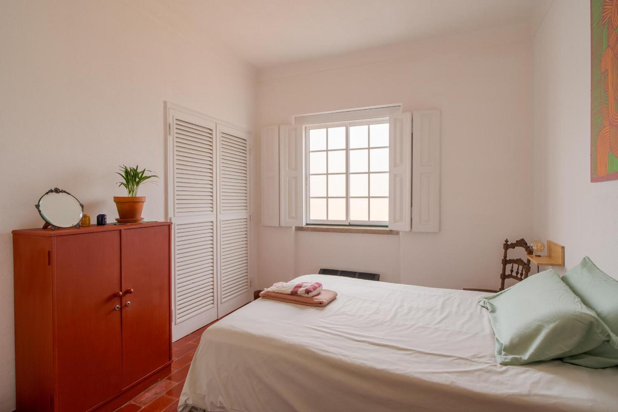 Appartement Manas Coliving à Sines Extérieur photo