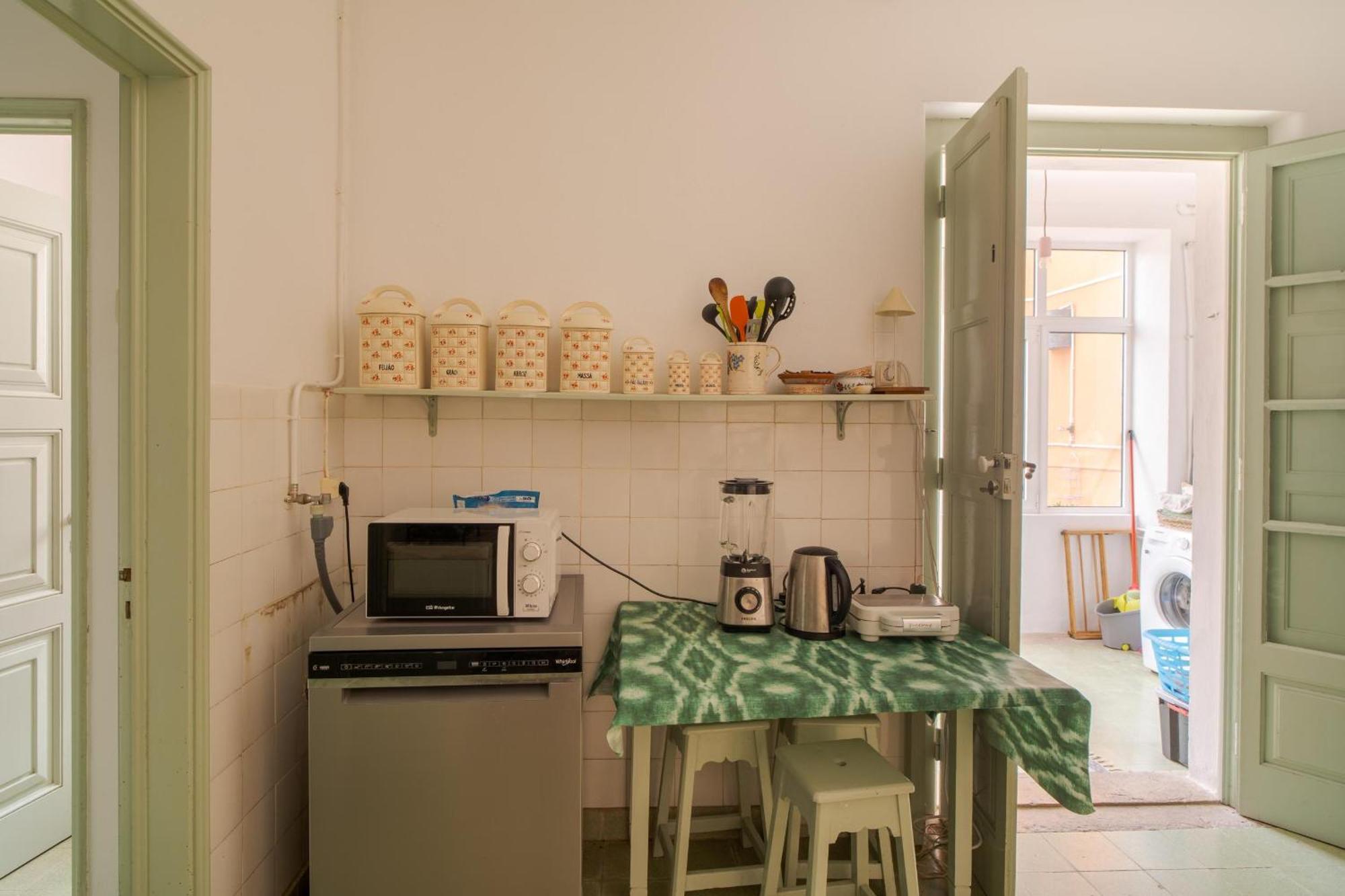 Appartement Manas Coliving à Sines Extérieur photo