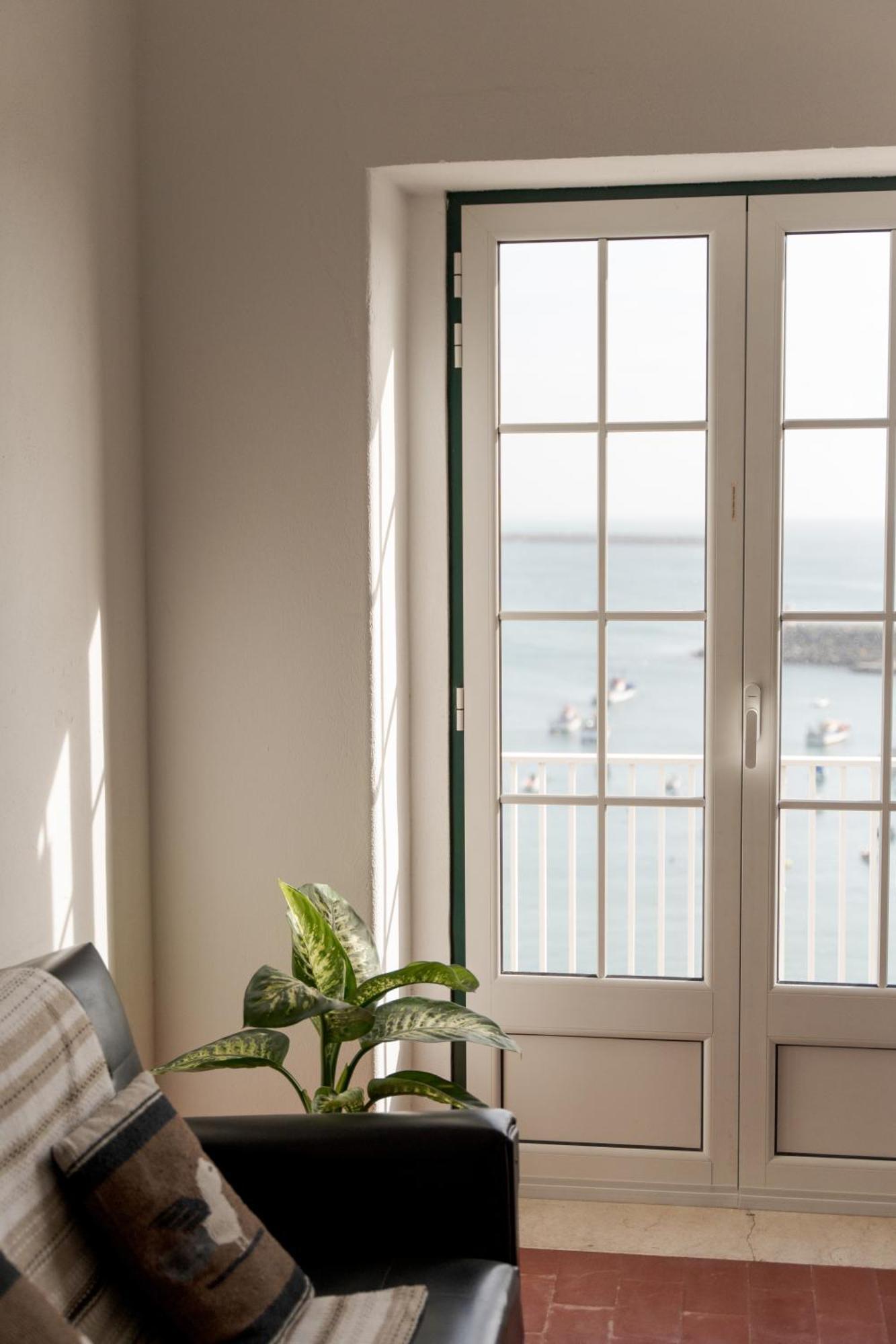 Appartement Manas Coliving à Sines Extérieur photo