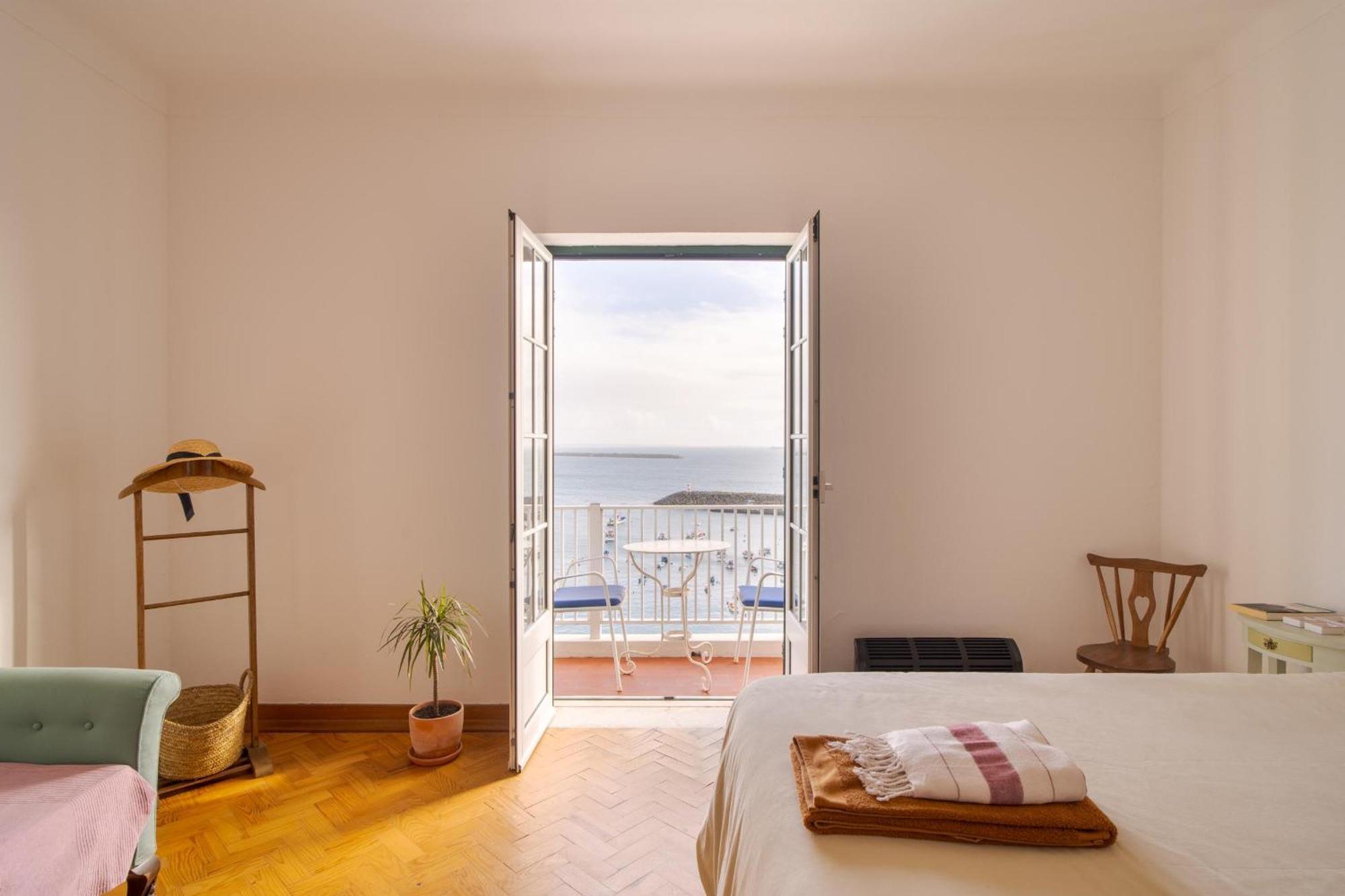 Appartement Manas Coliving à Sines Extérieur photo