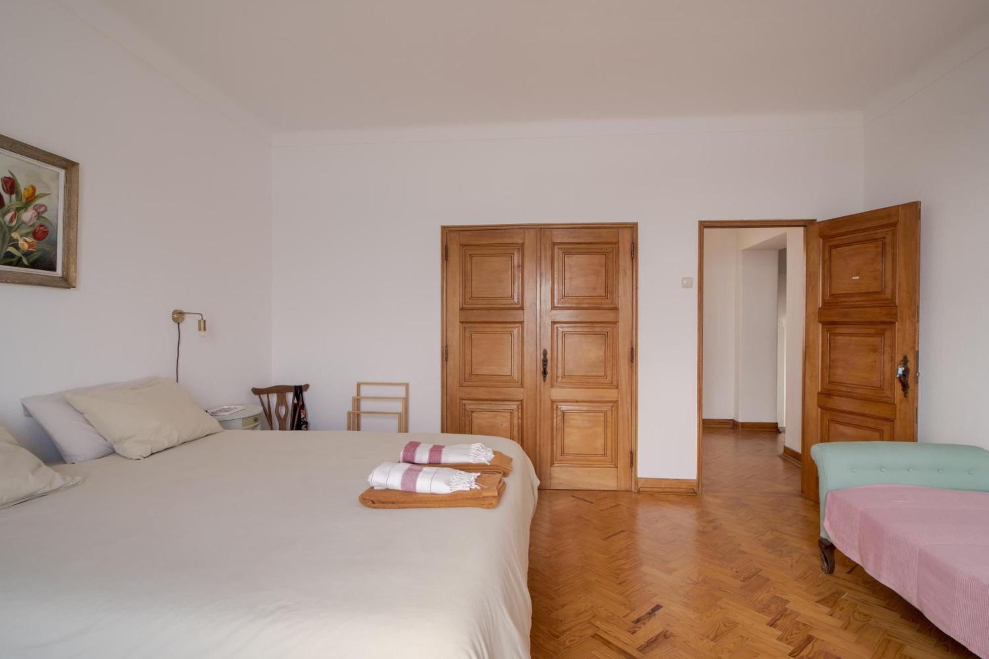Appartement Manas Coliving à Sines Extérieur photo